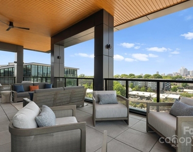 1711 Commonwealth Avenue - Photo Thumbnail 12