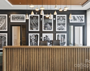 1711 Commonwealth Avenue - Photo Thumbnail 14