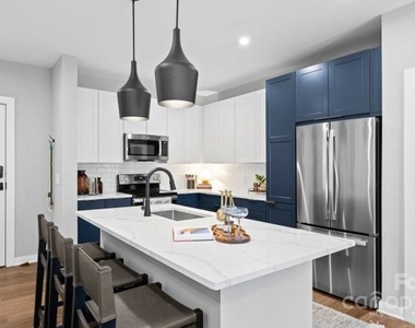 1711 Commonwealth Avenue - Photo Thumbnail 27