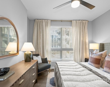 1711 Commonwealth Avenue - Photo Thumbnail 37