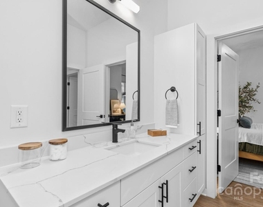 1711 Commonwealth Avenue - Photo Thumbnail 25