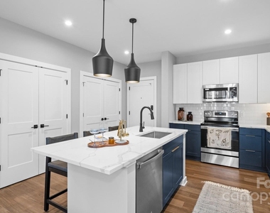 1711 Commonwealth Avenue - Photo Thumbnail 26