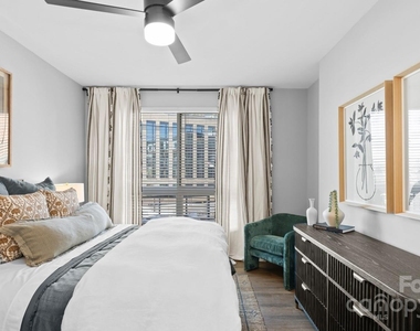 1711 Commonwealth Avenue - Photo Thumbnail 31