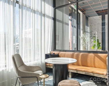1711 Commonwealth Avenue - Photo Thumbnail 13