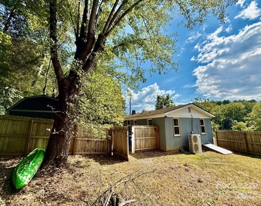 12 Powell Street - Photo Thumbnail 27