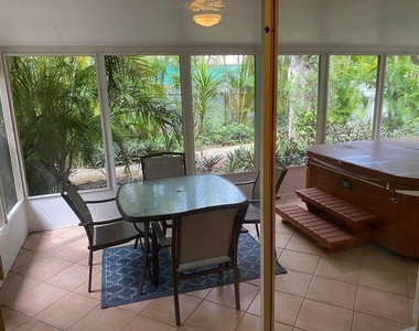 535 Flamevine Lane - Photo Thumbnail 14