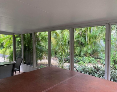 535 Flamevine Lane - Photo Thumbnail 15