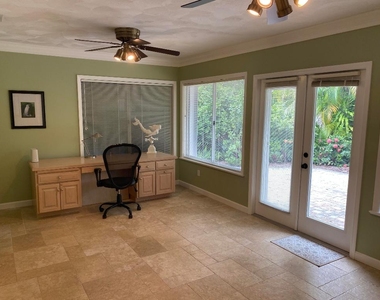 535 Flamevine Lane - Photo Thumbnail 12