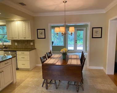 535 Flamevine Lane - Photo Thumbnail 8