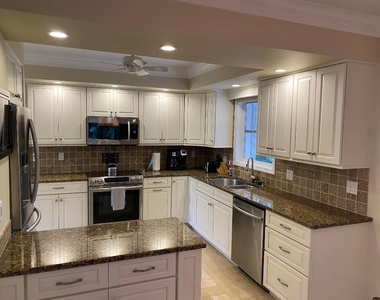 535 Flamevine Lane - Photo Thumbnail 6