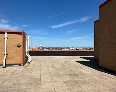 125 E Broadway - Photo Thumbnail 7