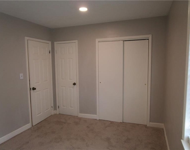 1235 Riverside Drive - Photo Thumbnail 20