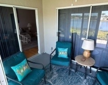 3685 Stone Way - Photo Thumbnail 10