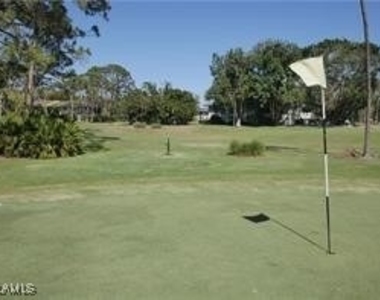 3685 Stone Way - Photo Thumbnail 13
