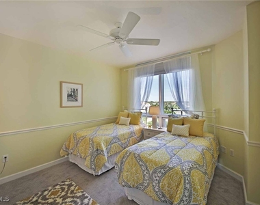 4255 Gulf Shore Boulevard N - Photo Thumbnail 12