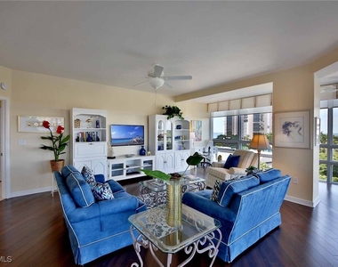 4255 Gulf Shore Boulevard N - Photo Thumbnail 3
