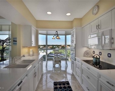 4255 Gulf Shore Boulevard N - Photo Thumbnail 6