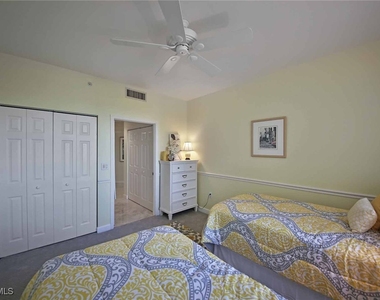 4255 Gulf Shore Boulevard N - Photo Thumbnail 13