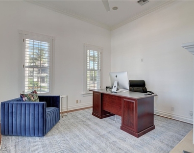 1551 Gulf Shore Boulevard S - Photo Thumbnail 10