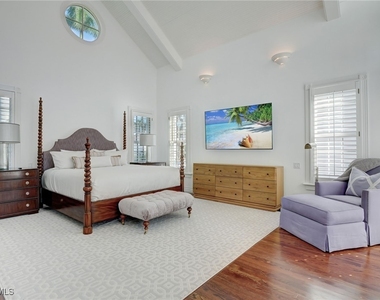 1551 Gulf Shore Boulevard S - Photo Thumbnail 25