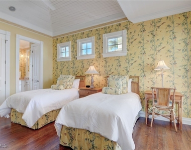 1551 Gulf Shore Boulevard S - Photo Thumbnail 31