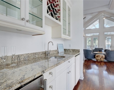 1551 Gulf Shore Boulevard S - Photo Thumbnail 21