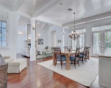 1551 Gulf Shore Boulevard S - Photo Thumbnail 5