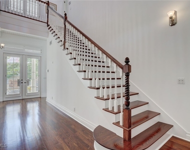 1551 Gulf Shore Boulevard S - Photo Thumbnail 4