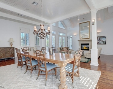 1551 Gulf Shore Boulevard S - Photo Thumbnail 7