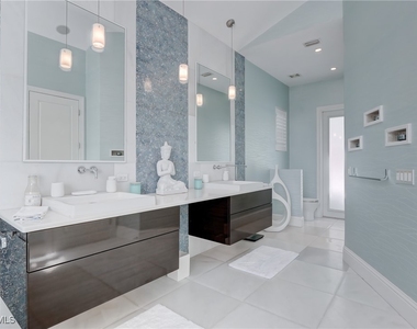 687 9th Avenue S - Photo Thumbnail 9