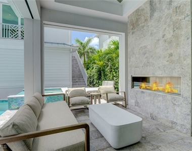 888 10th Avenue S - Photo Thumbnail 4
