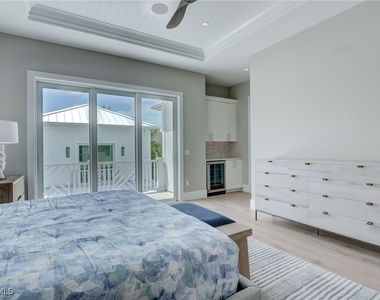 888 10th Avenue S - Photo Thumbnail 17