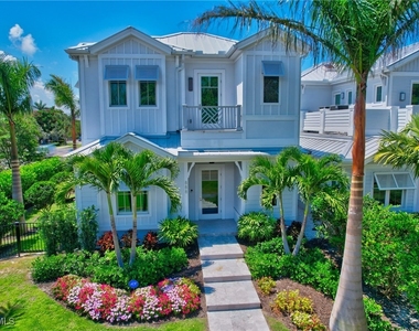 888 10th Avenue S - Photo Thumbnail 1
