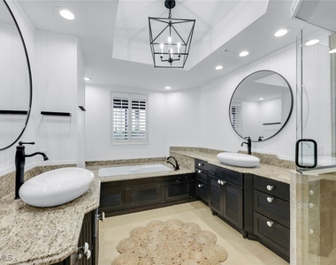 8720 Bay Colony Drive - Photo Thumbnail 15