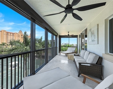8720 Bay Colony Drive - Photo Thumbnail 22