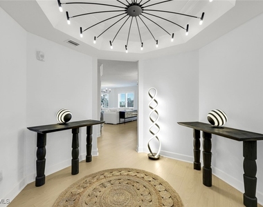 8720 Bay Colony Drive - Photo Thumbnail 38