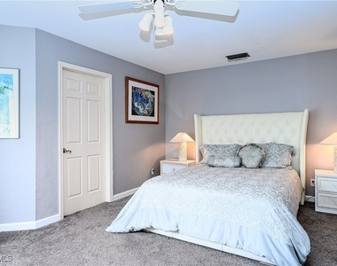 559 Beachwalk Circle - Photo Thumbnail 15