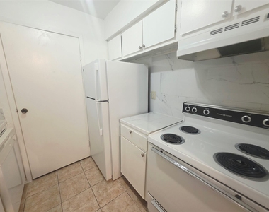 12511 Ashford Meadow Drive - Photo Thumbnail 10