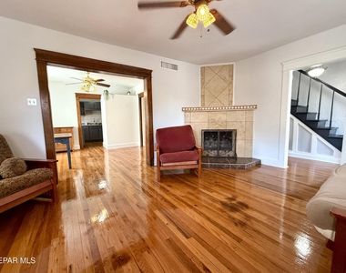 611 New York Avenue - Photo Thumbnail 1