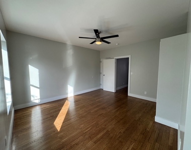 2270 1st Avenue - Photo Thumbnail 4