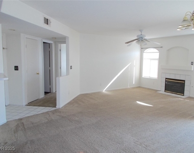 4555 E Sahara Avenue - Photo Thumbnail 4
