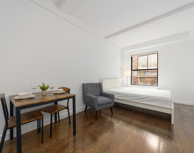 212 West 91st Street - Photo Thumbnail 2