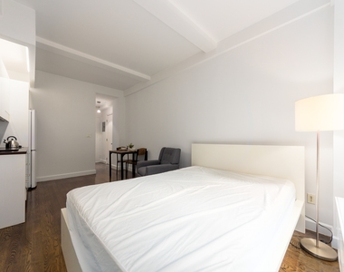 212 West 91st Street - Photo Thumbnail 4