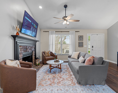 13 Huntcliff Drive - Photo Thumbnail 4