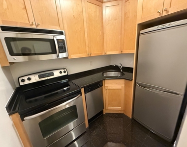 West 73rd Street - Photo Thumbnail 6