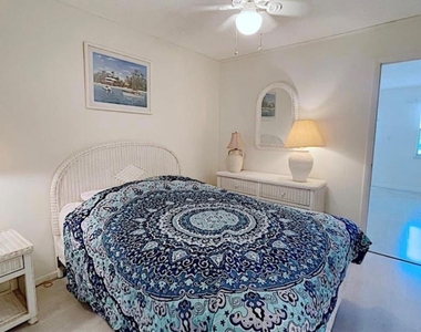 1200 Colonnades Drive - Photo Thumbnail 15