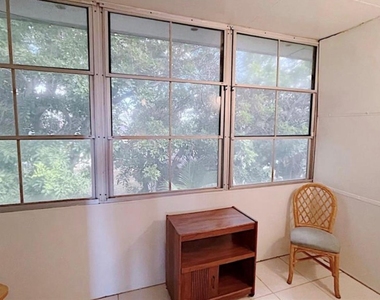 1200 Colonnades Drive - Photo Thumbnail 17