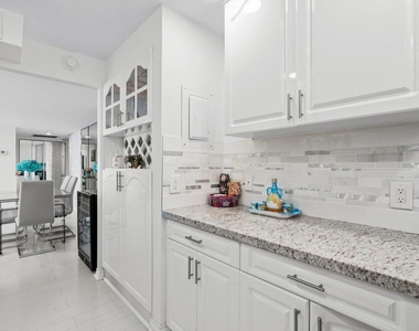 5600 N Flagler Drive - Photo Thumbnail 9