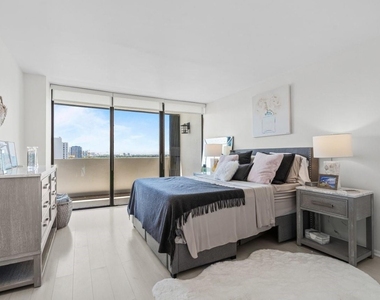 5600 N Flagler Drive - Photo Thumbnail 16
