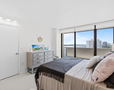 5600 N Flagler Drive - Photo Thumbnail 35